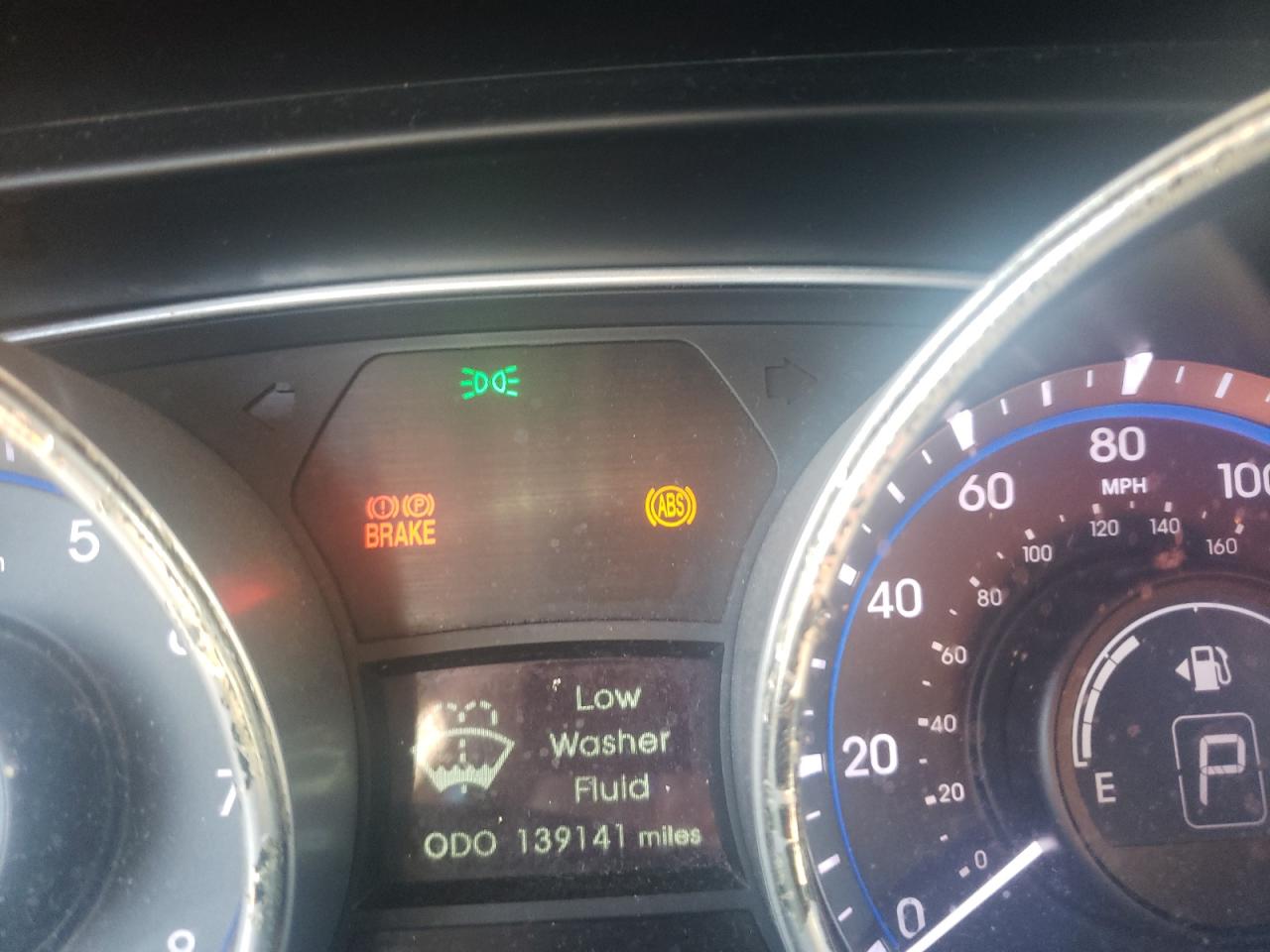Photo 8 from auction – 2012 HYUNDAI SONATA SE with VIN 5NPEC4AC3CH384277