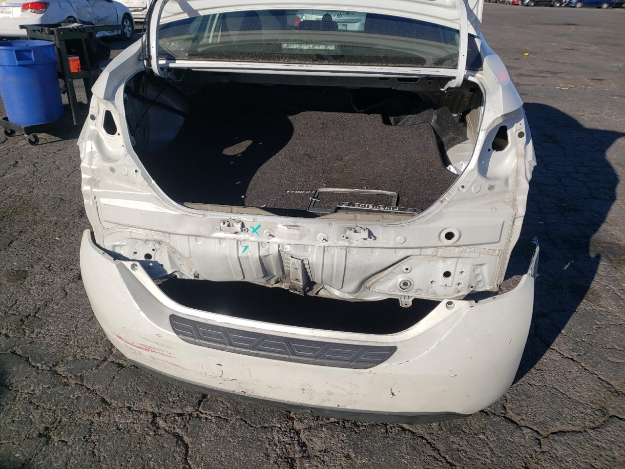 Photo 9 from auction – 2017 TOYOTA COROLLA L with VIN 5YFBURHE0HP666911