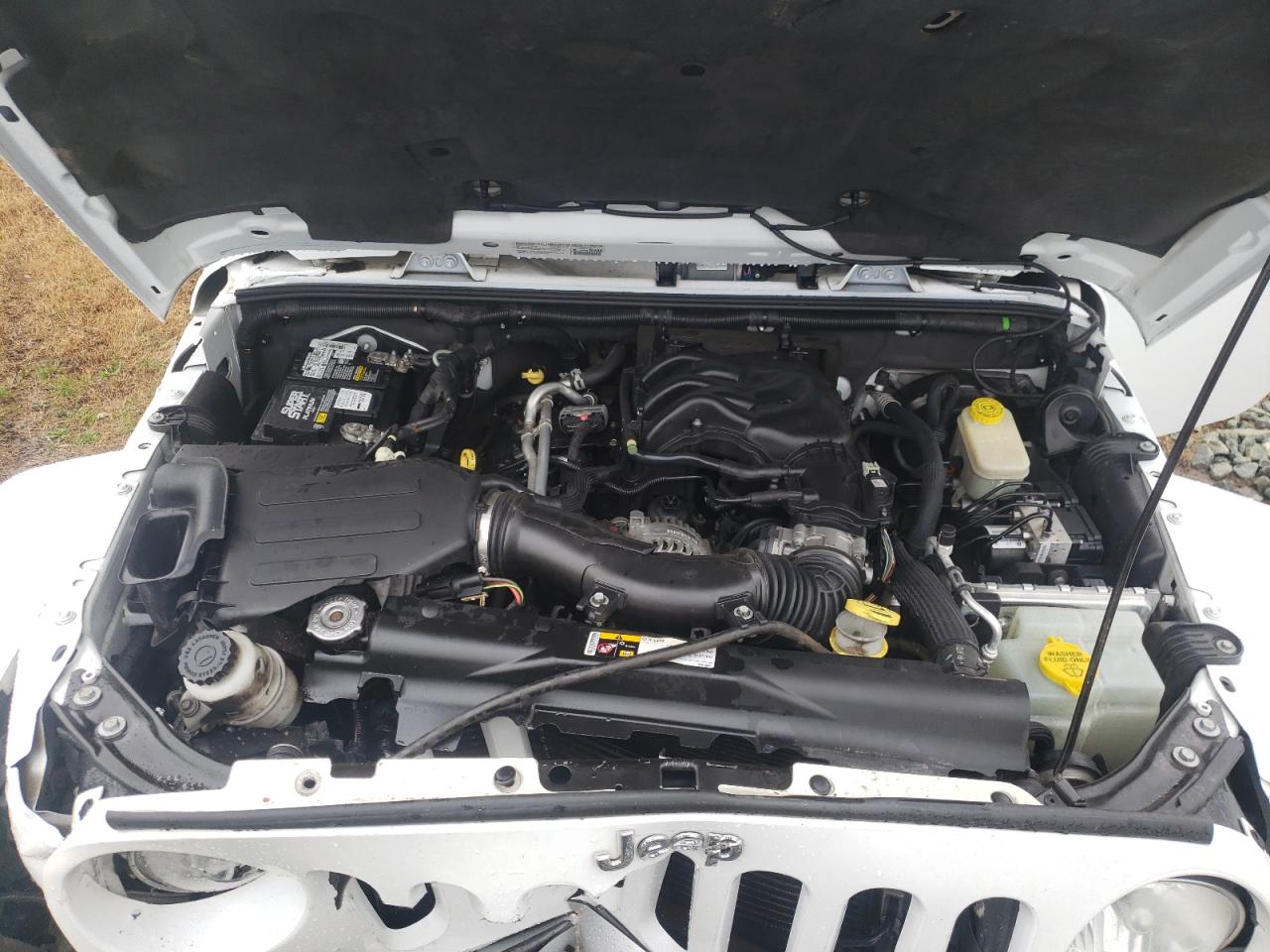 Photo 7 from auction – 2014 JEEP WRANGLER U with VIN 1C4BJWEG8EL259081