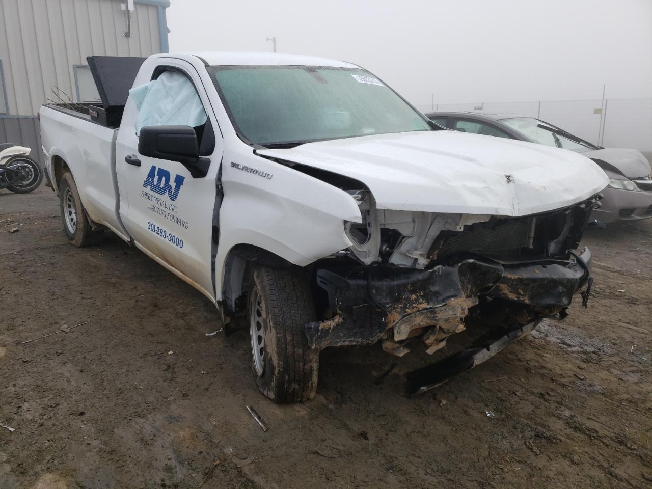 CHEVROLET SILVERADO 2021 with VIN 3GCNWAEH8MG315056 - Photo from auction