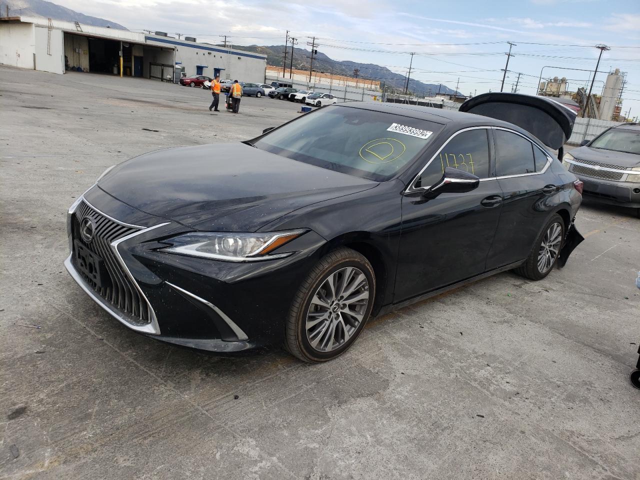 Photo 2 from auction – 2021 LEXUS ES 350 BAS with VIN 58ADZ1B11MU086778