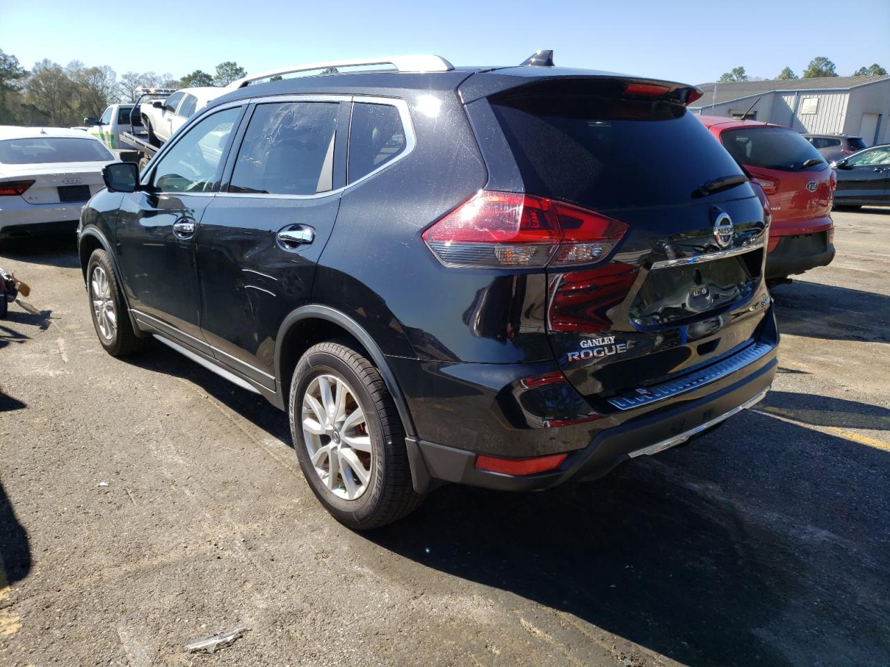 Photo 3 from auction – 2018 NISSAN ROGUE S with VIN KNMAT2MV2JP552041