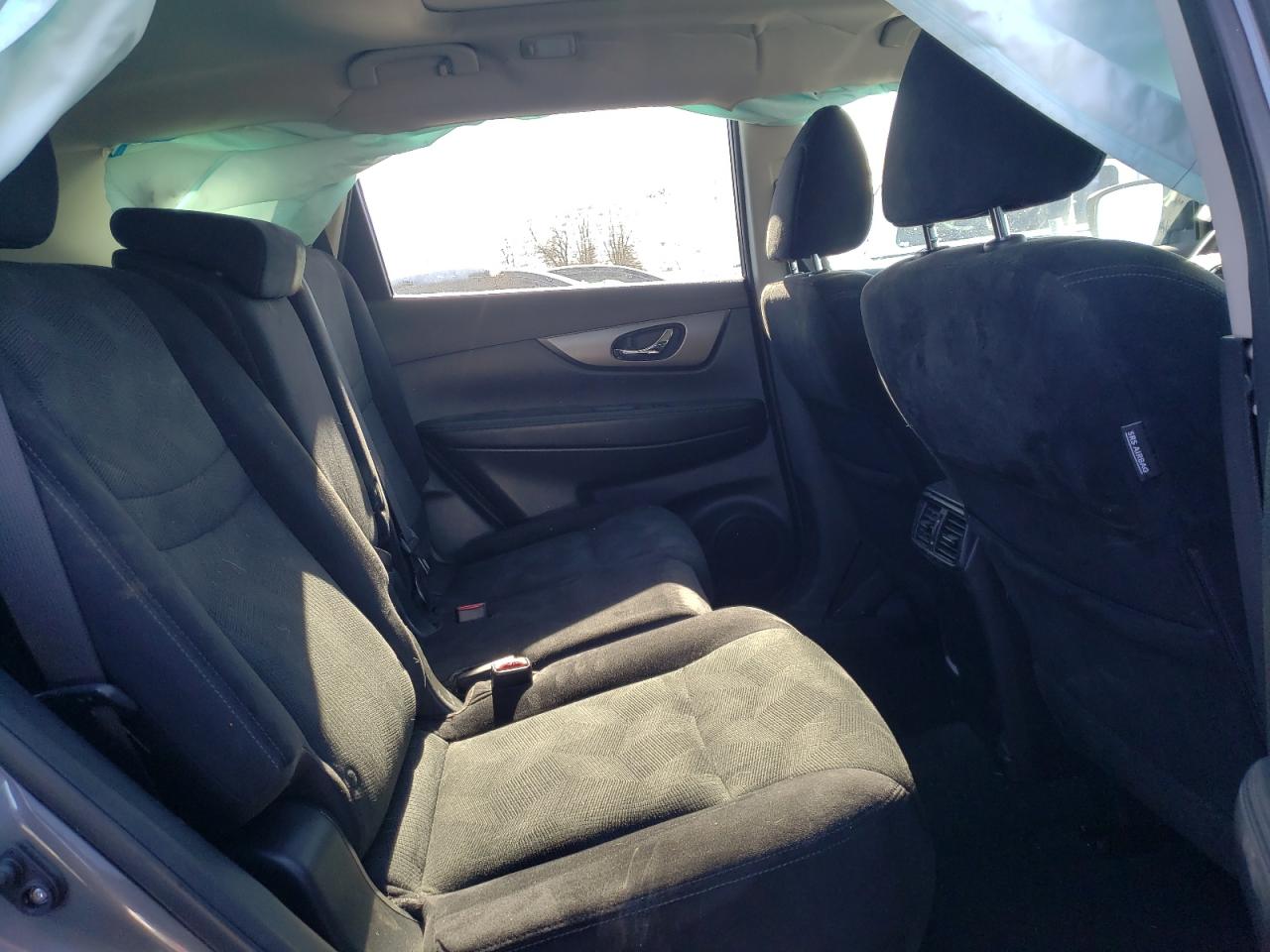 Photo 6 from auction – 2015 NISSAN ROGUE S with VIN 5N1AT2MV1FC871103