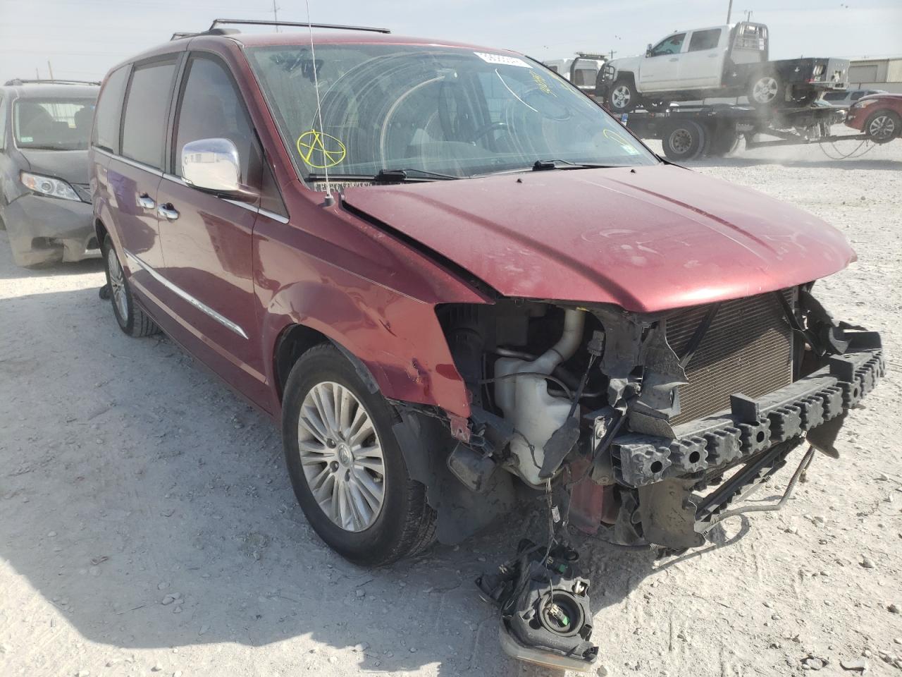 CHRYSLER TOWN & COU 2012 with VIN 2C4RC1CG7CR300481 - Photo from auction