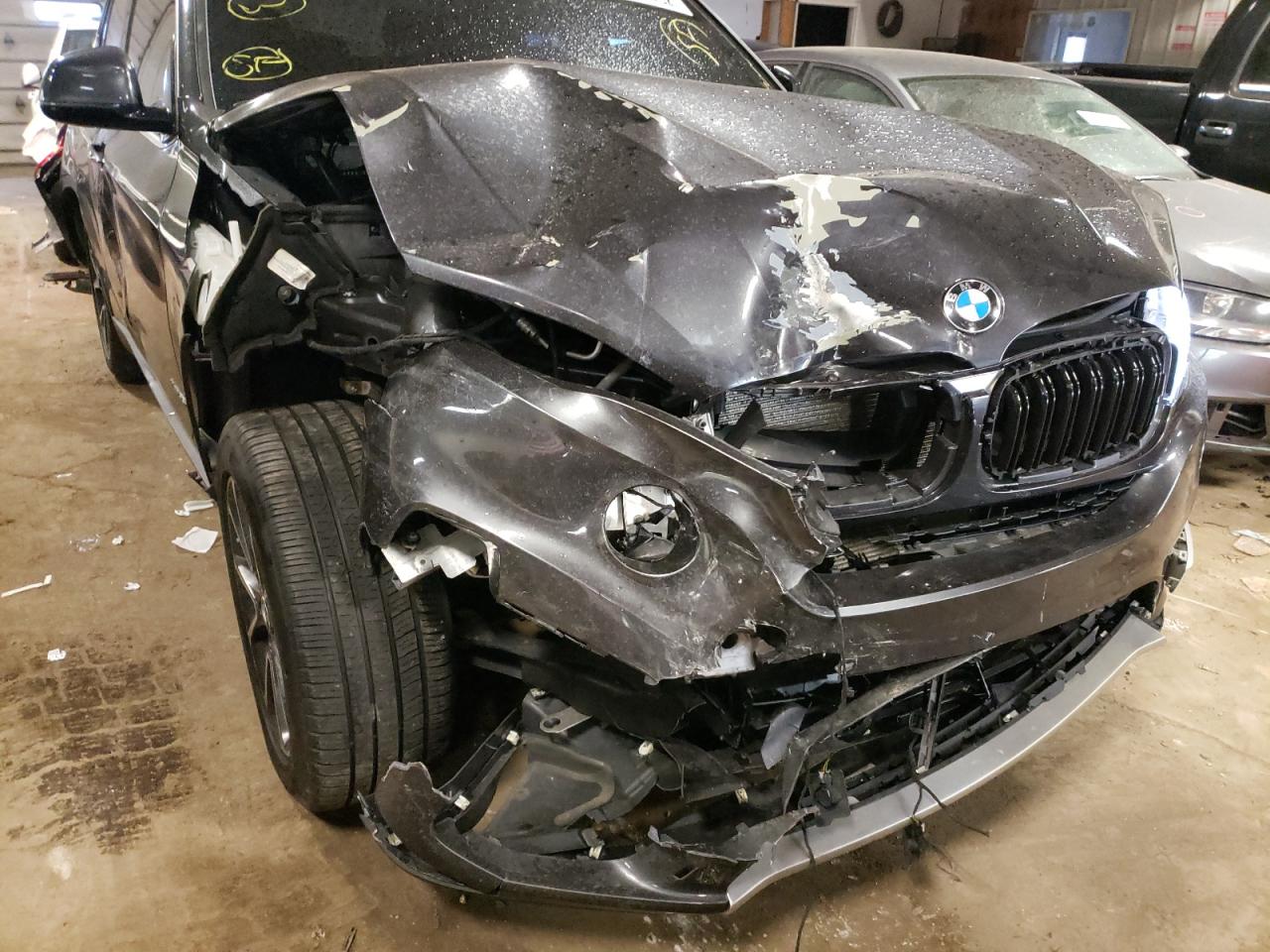 Photo 9 from auction – 2017 BMW X5 XDRIVE3 with VIN 5UXKR0C38H0X77332