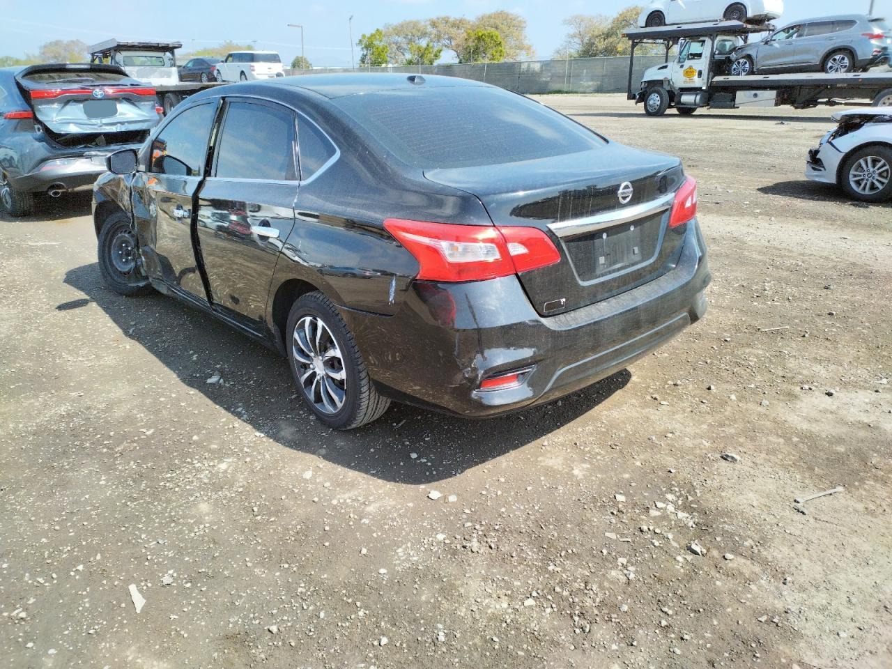 Photo 3 from auction – 2017 NISSAN SENTRA S with VIN 3N1AB7AP2HY392163