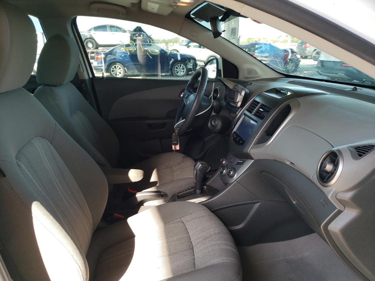 Photo 5 from auction – 2014 CHEVROLET SONIC LT with VIN 1G1JC5SB0E4212171