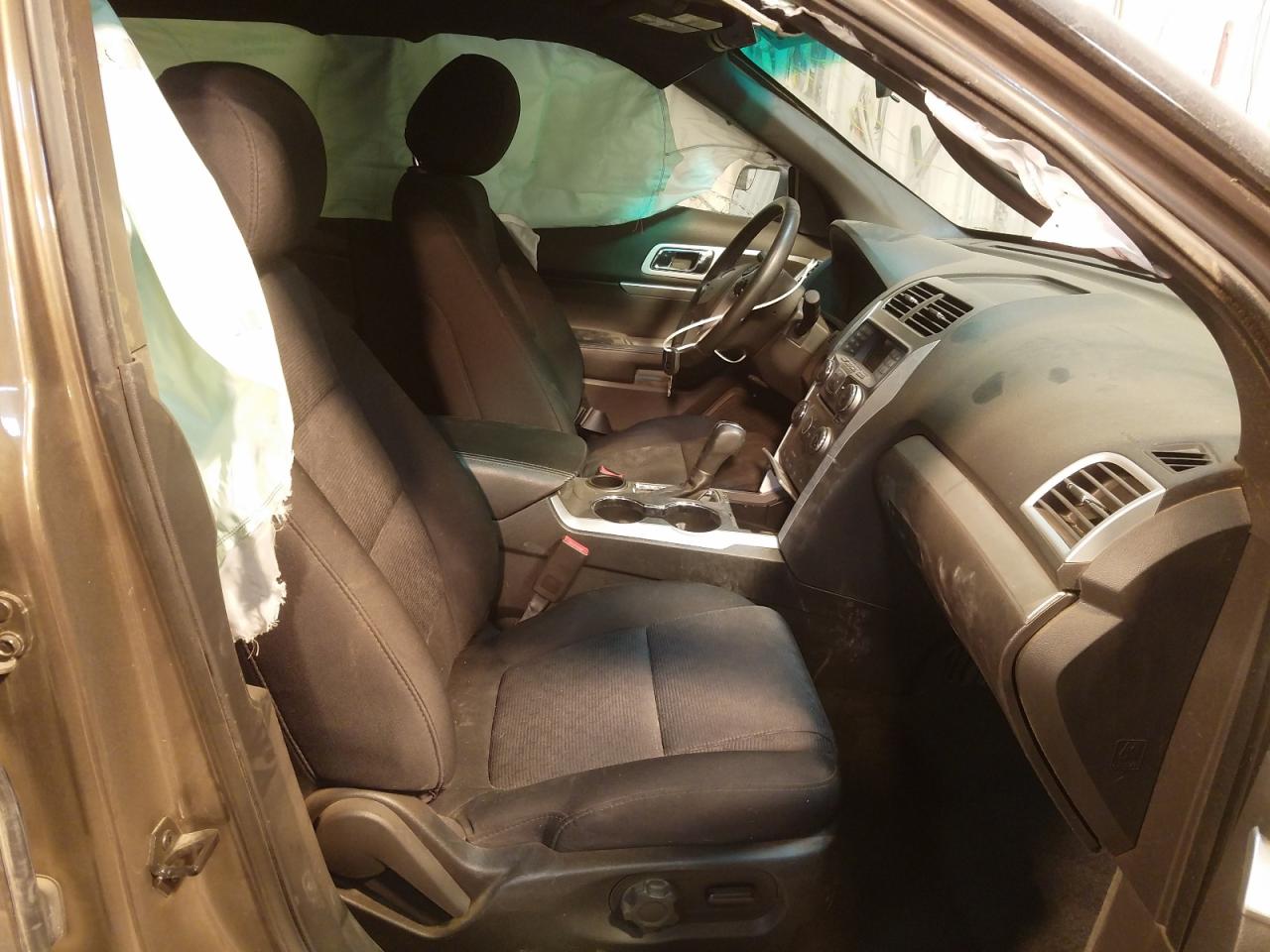 Photo 5 from auction – 2015 FORD EXPLORER X with VIN 1FM5K7D8XFGB31098