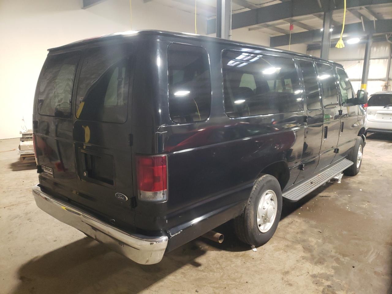 Photo 4 from auction – 2006 FORD ECONOLINE with VIN 1FBSS31L76DB40145
