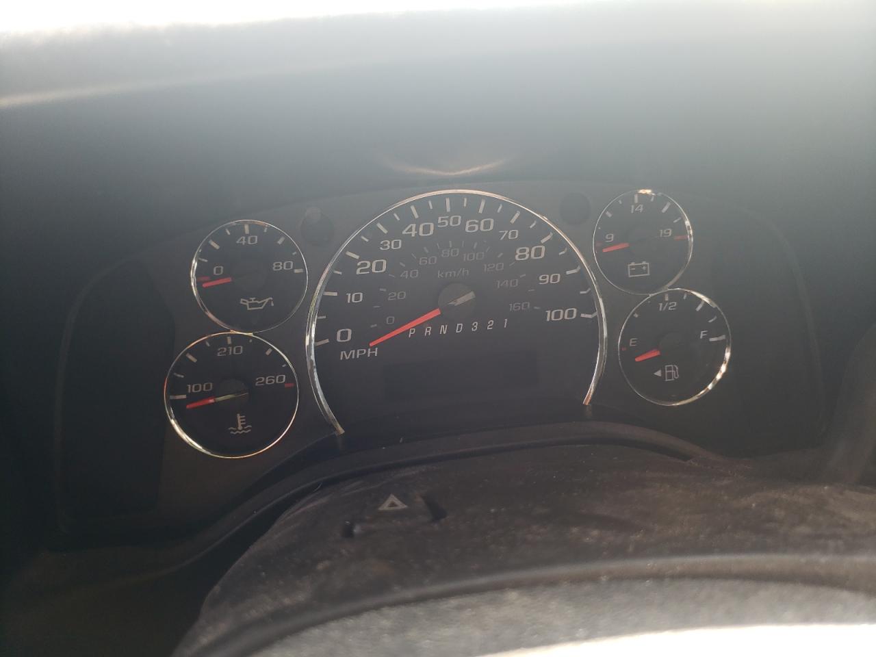 Photo 8 from auction – 2010 CHEVROLET EXPRESS G1 with VIN 1GCUGADX4A1102925