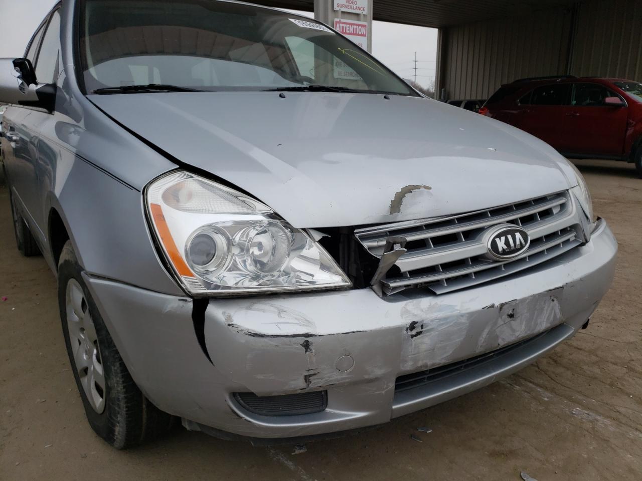 Photo 9 from auction – 2009 KIA SEDONA EX with VIN KNDMB233296305085