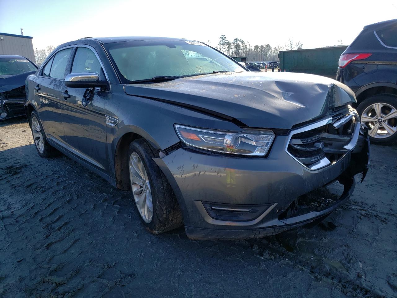 FORD TAURUS LIM 2015 with VIN 1FAHP2F84FG164526 - Photo from auction