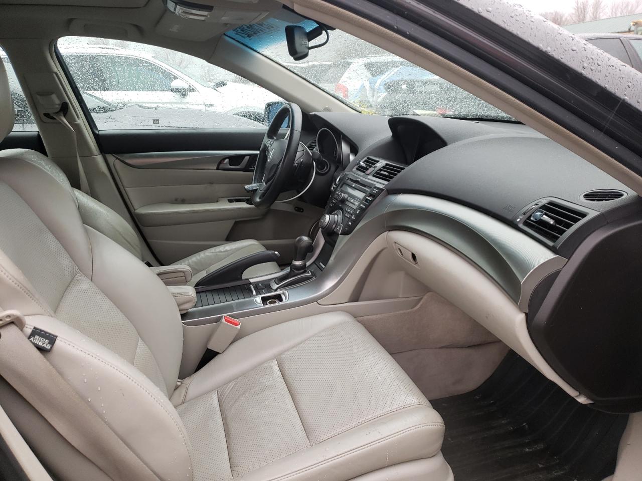 Photo 5 from auction – 2010 ACURA TL with VIN 19UUA8F54AA009779