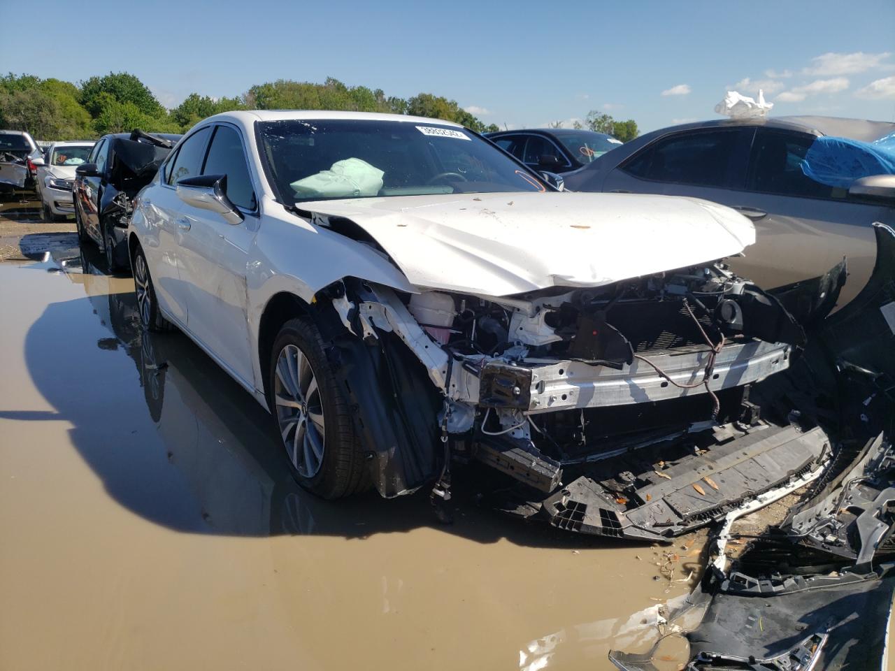 LEXUS ES 350 2020 with VIN 58ADZ1B16LU053239 - Photo from auction
