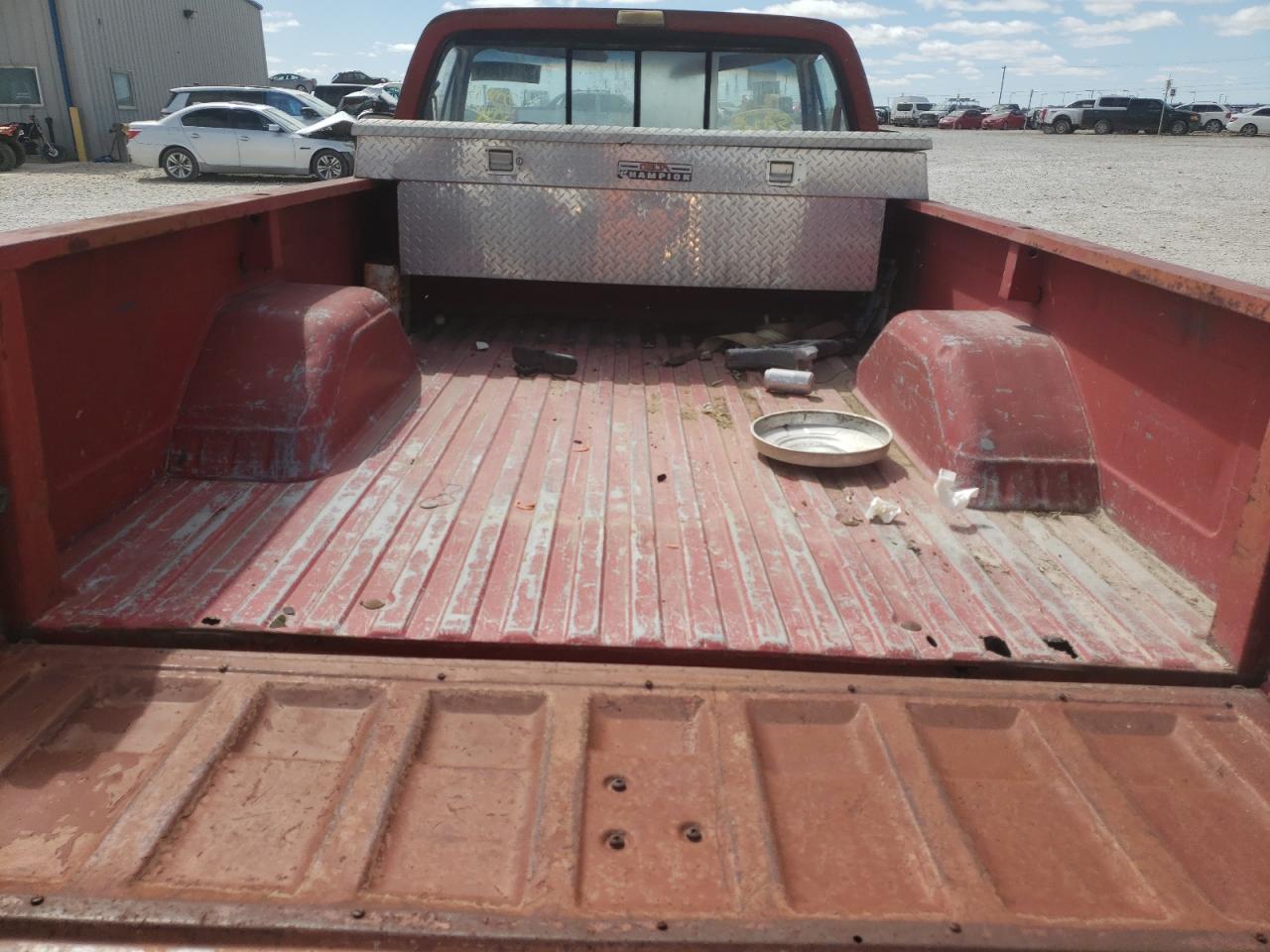 Photo 6 from auction – 1987 CHEVROLET V20 with VIN 1GCEV24K2HF340337