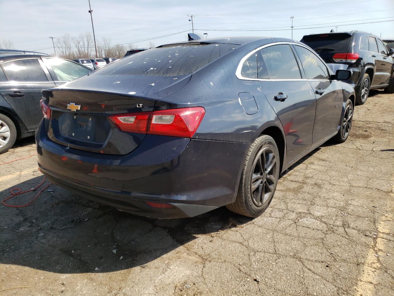 Photo 4 from auction – 2017 CHEVROLET MALIBU LT with VIN 1G1ZE5ST2HF284780