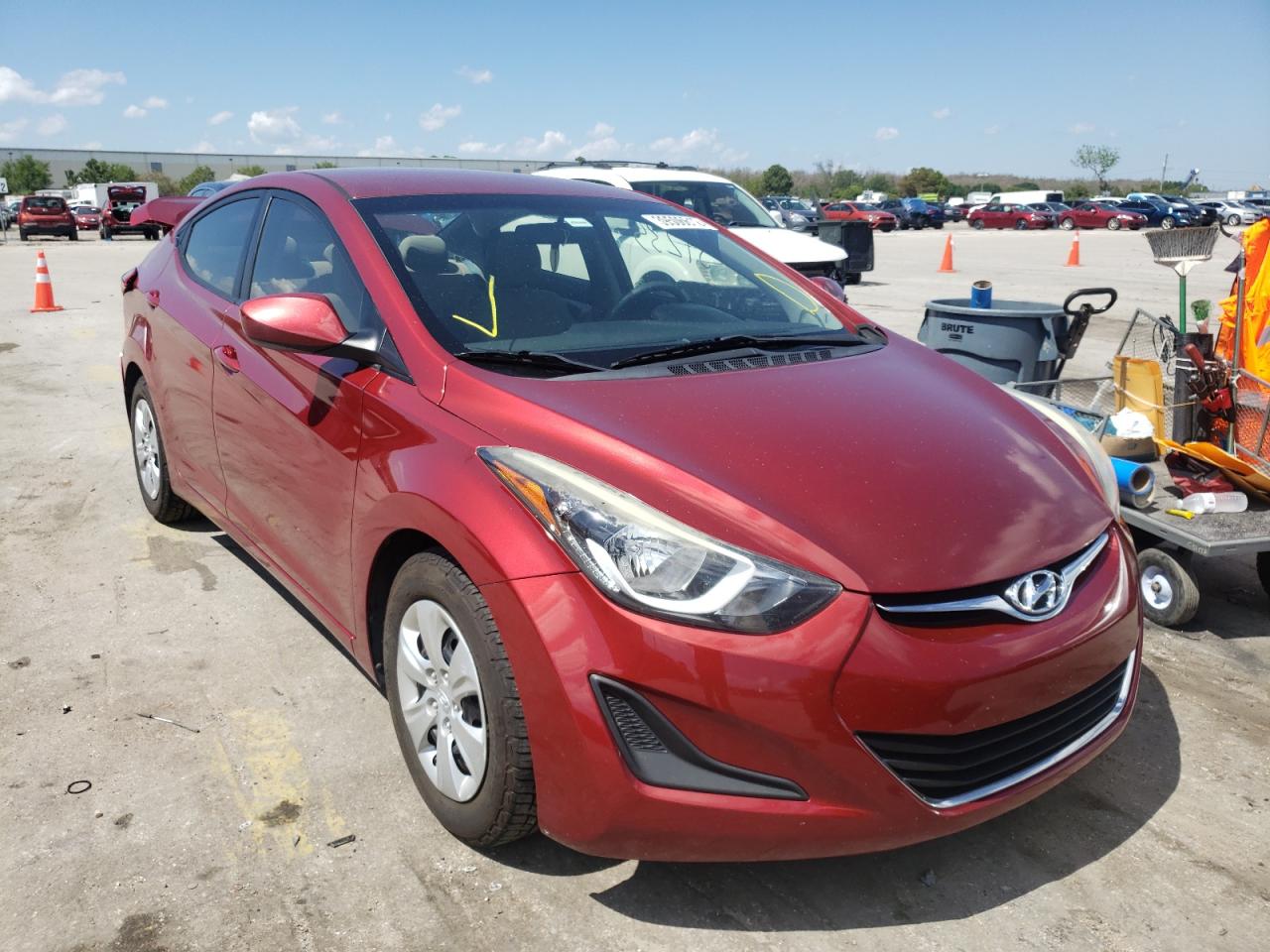 HYUNDAI ELANTRA SE 2016 with VIN 5NPDH4AE3GH782853 - Photo from auction