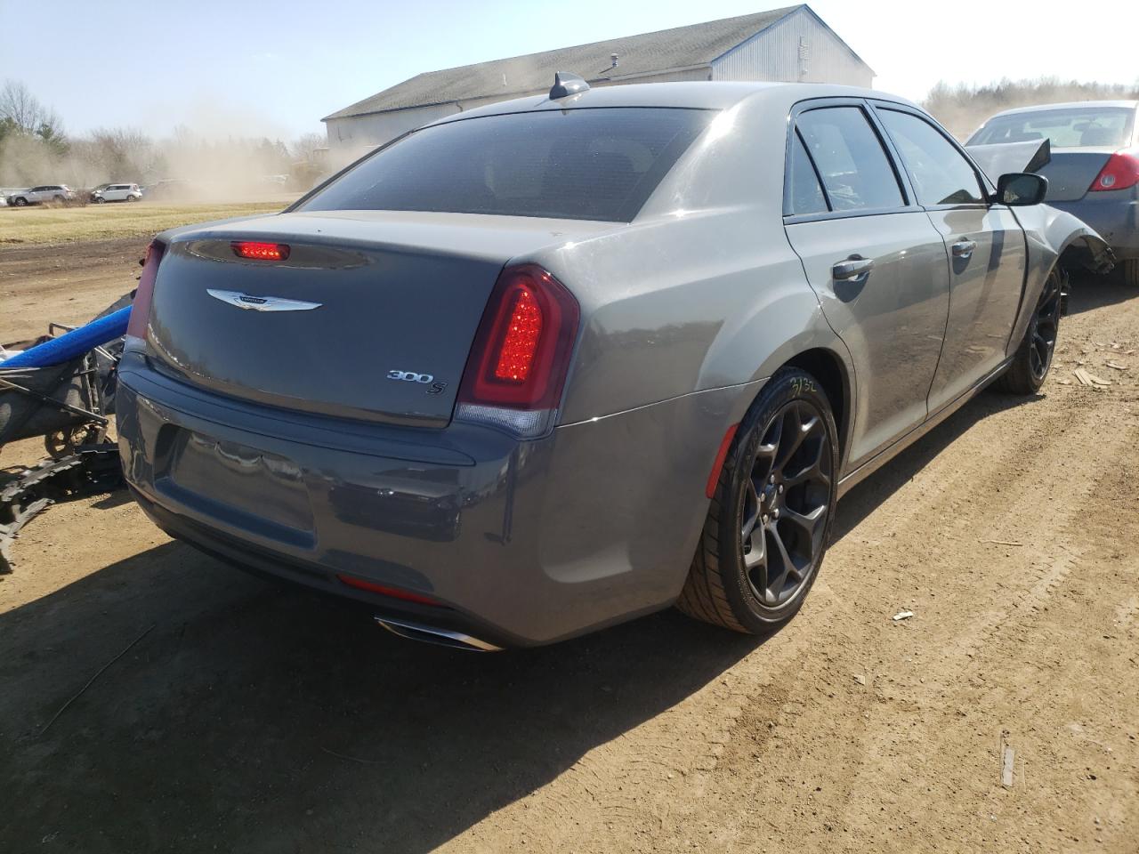 Photo 4 from auction – 2019 CHRYSLER 300 S with VIN 2C3CCABG0KH562598