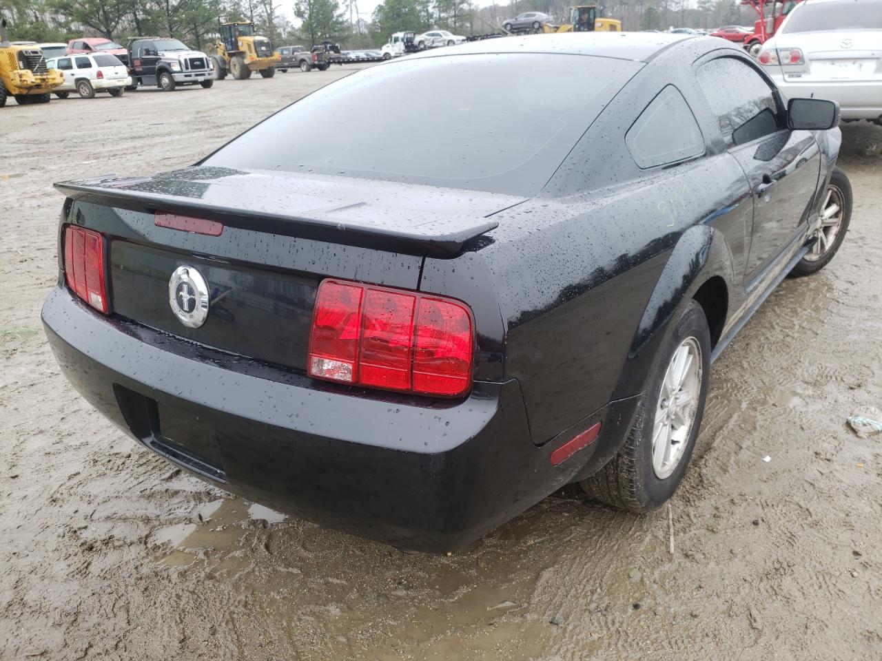 Photo 4 from auction – 2008 FORD MUSTANG with VIN 1ZVHT80N585112261