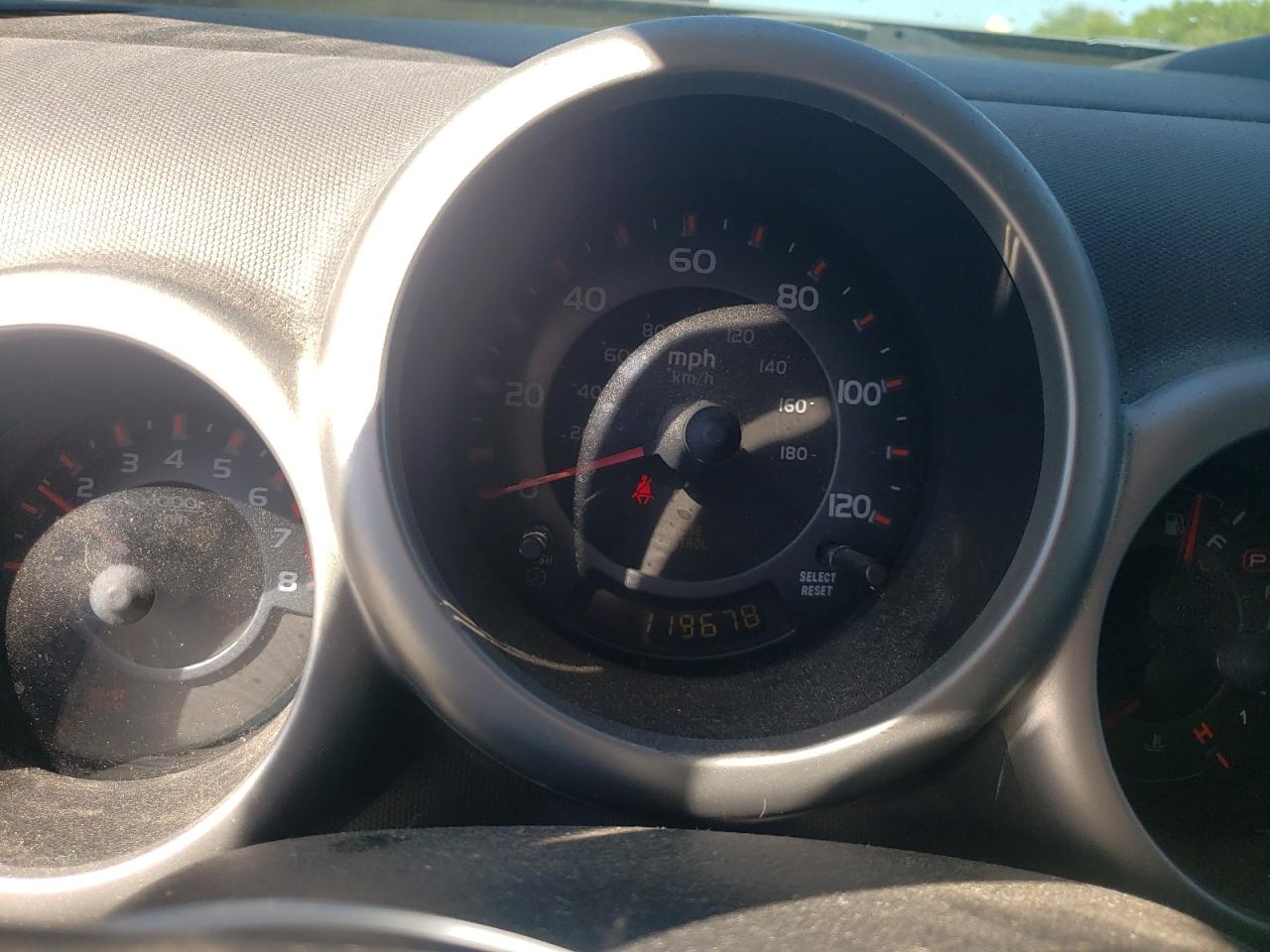Photo 8 from auction – 2003 HONDA ELEMENT EX with VIN 5J6YH28563L049918