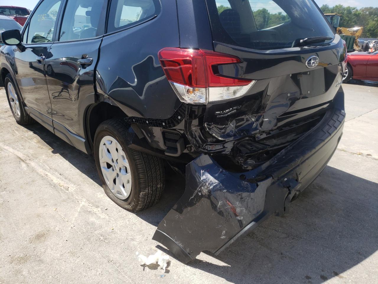 Photo 9 from auction – 2019 SUBARU FORESTER with VIN JF2SKACC2KH585734