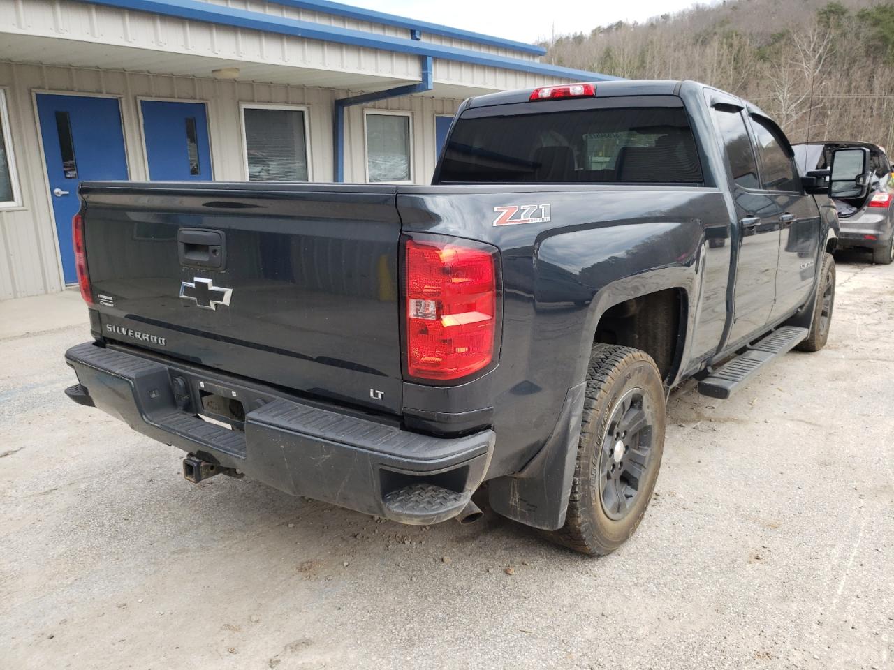 Photo 4 from auction – 2017 CHEVROLET SILVERADO with VIN 1GCVKREC2HZ146351