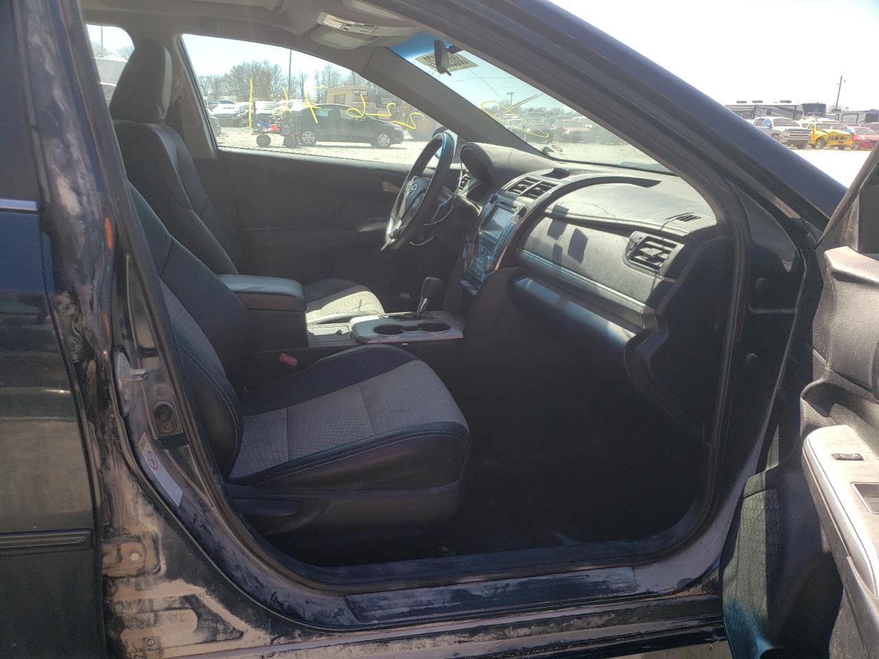 Photo 5 from auction – 2013 TOYOTA CAMRY L with VIN 4T1BF1FK6DU664447