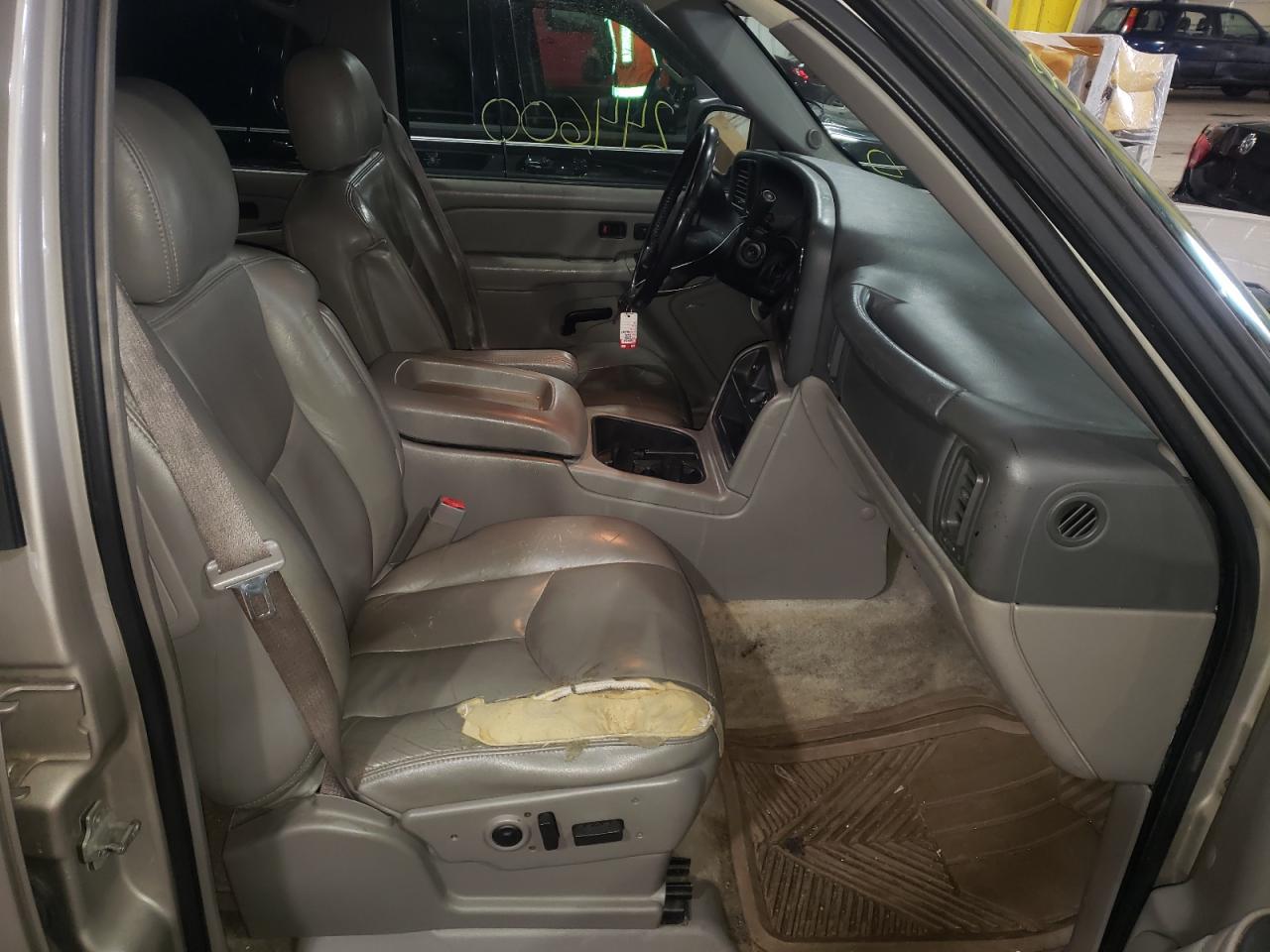 Photo 5 from auction – 2005 GMC YUKON with VIN 1GKEC13T65R181444