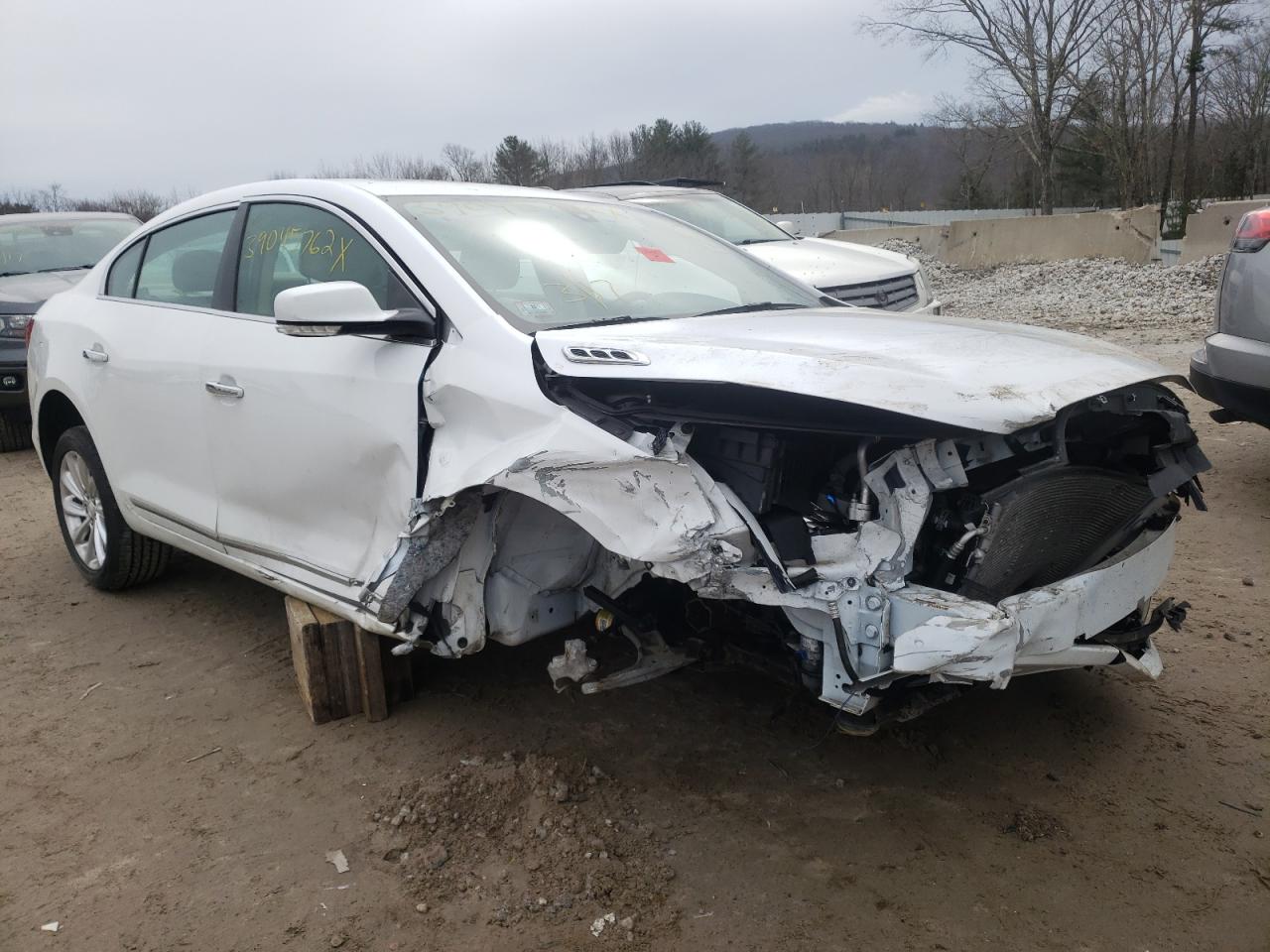 BUICK LACROSSE 2014 with VIN 1G4GB5G37EF171382 - Photo from auction