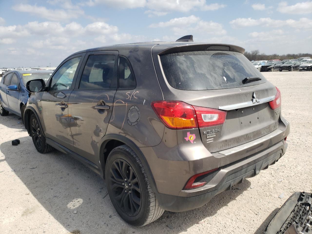 Photo 3 from auction – 2018 MITSUBISHI OUTLANDER with VIN JA4AP3AU2JU005160