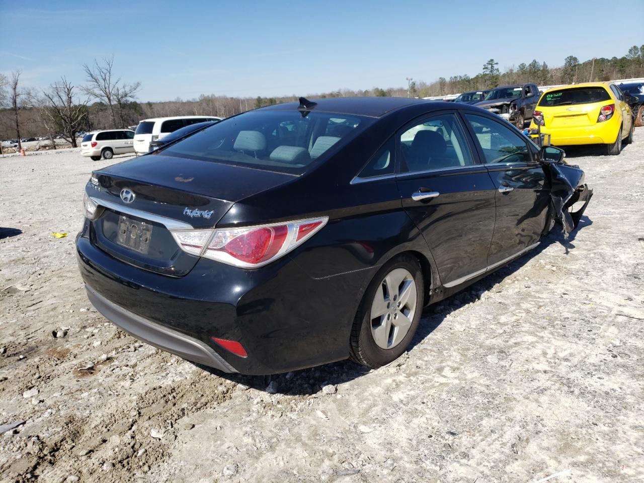 Photo 4 from auction – 2011 HYUNDAI SONATA HYB with VIN KMHEC4A42BA007210