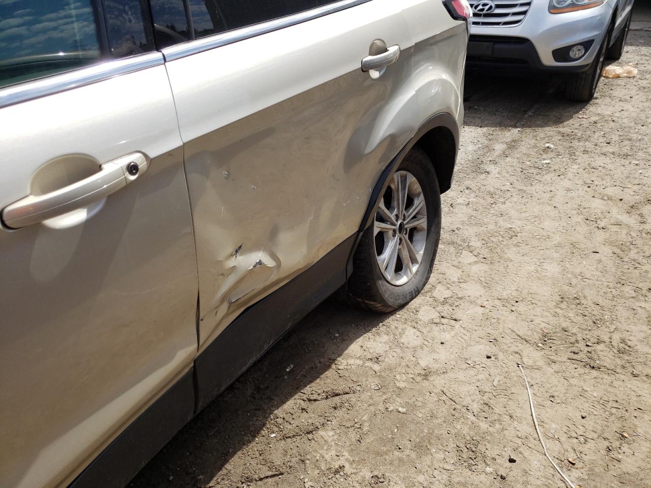 Photo 9 from auction – 2018 FORD ESCAPE SE with VIN 1FMCU0GDXJUB46518