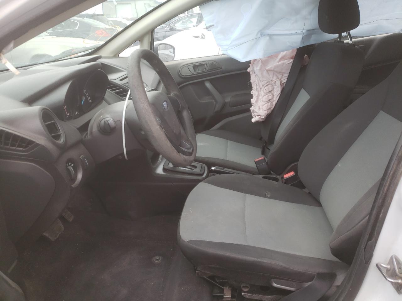 Photo 5 from auction – 2016 FORD FIESTA S with VIN 3FADP4TJ7GM185346