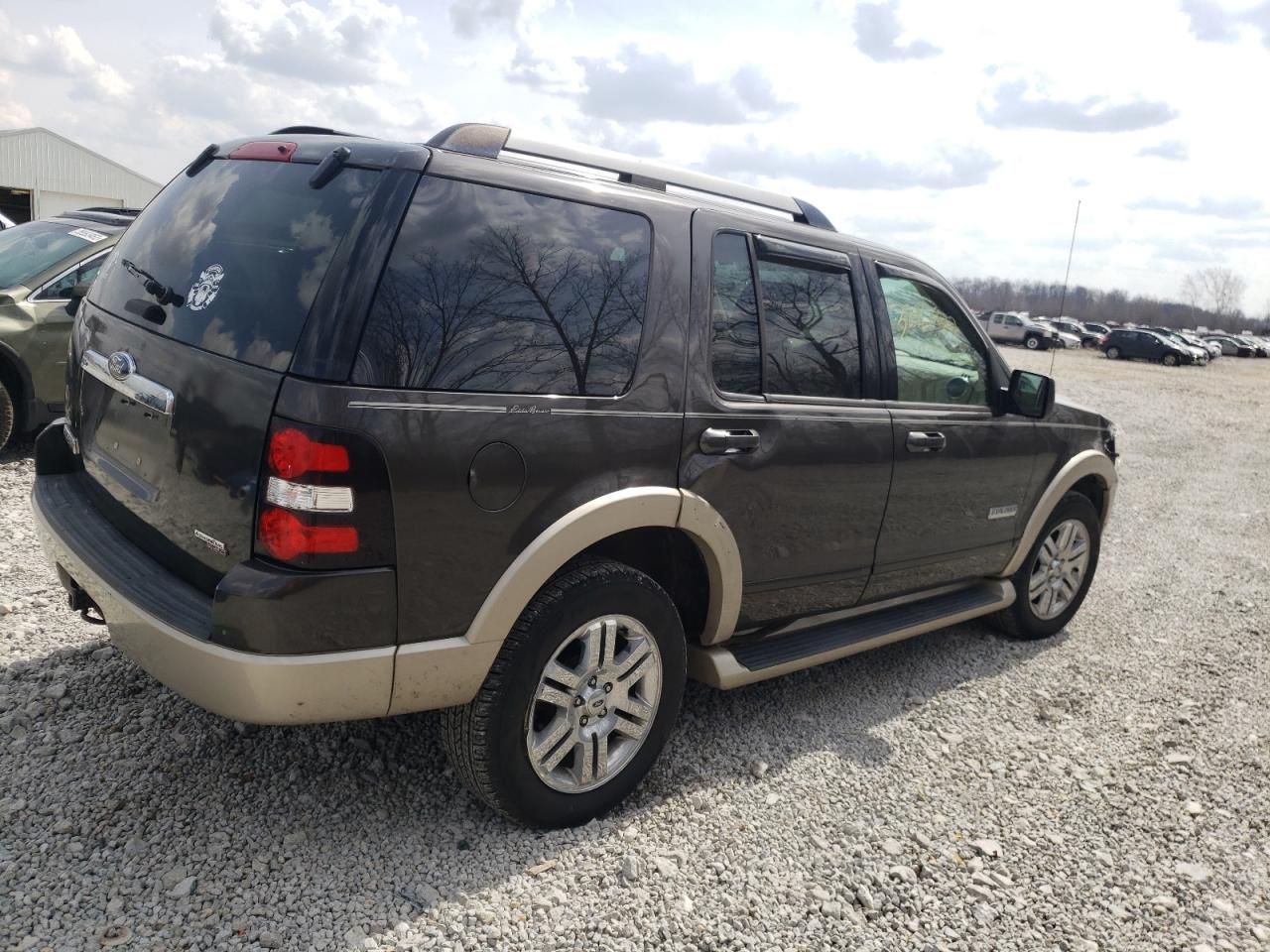 Photo 4 from auction – 2006 FORD EXPLORER E with VIN 1FMEU74E26UB33039