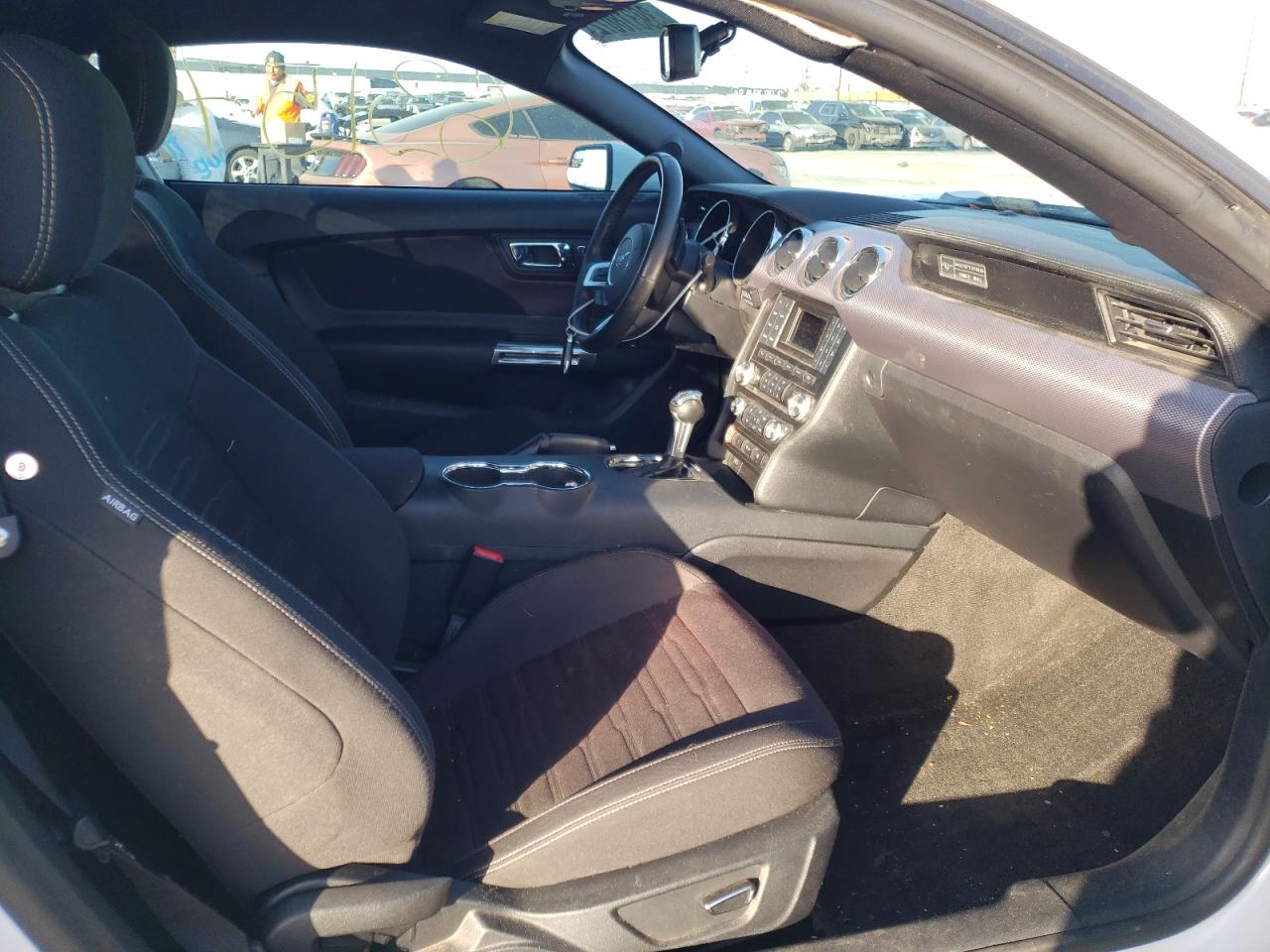 Photo 5 from auction – 2015 FORD MUSTANG with VIN 1FA6P8TH5F5434549