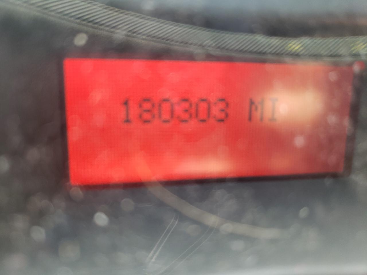 Photo 8 from auction – 2008 PONTIAC GRAND PRIX with VIN 2G2WP552581155872