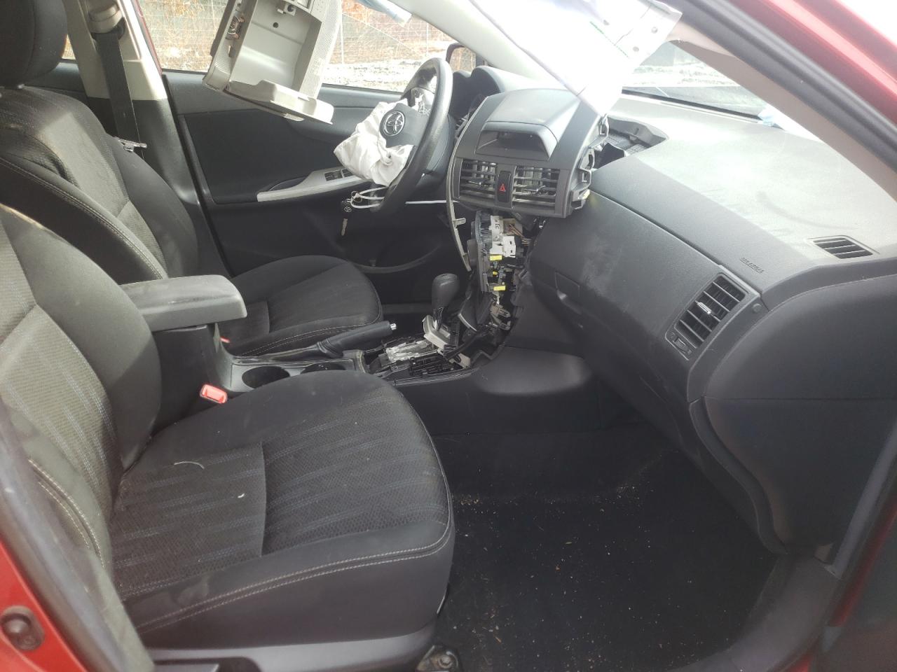 Photo 5 from auction – 2012 TOYOTA COROLLA with VIN 5YFBU4EE5CP072699