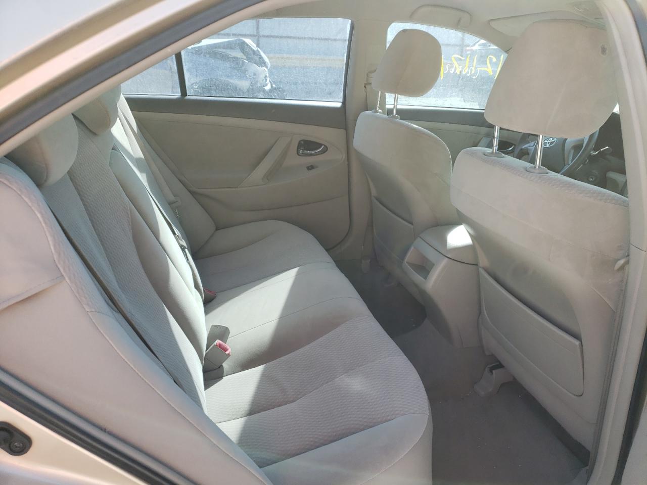 Photo 6 from auction – 2010 TOYOTA CAMRY BASE with VIN 4T4BF3EK0AR041811