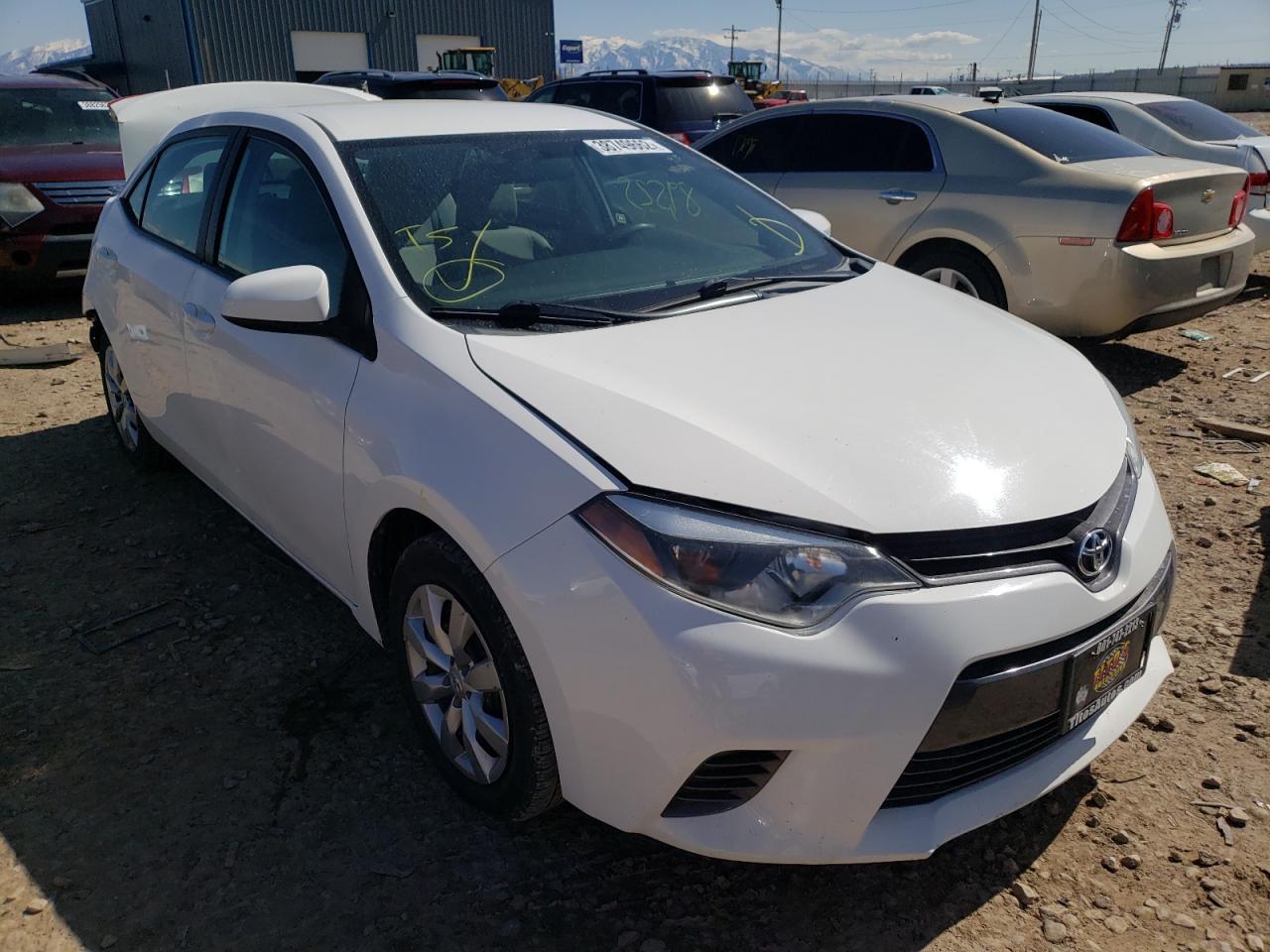 TOYOTA COROLLA L 2016 with VIN 5YFBURHEXGP523902 - Photo from auction