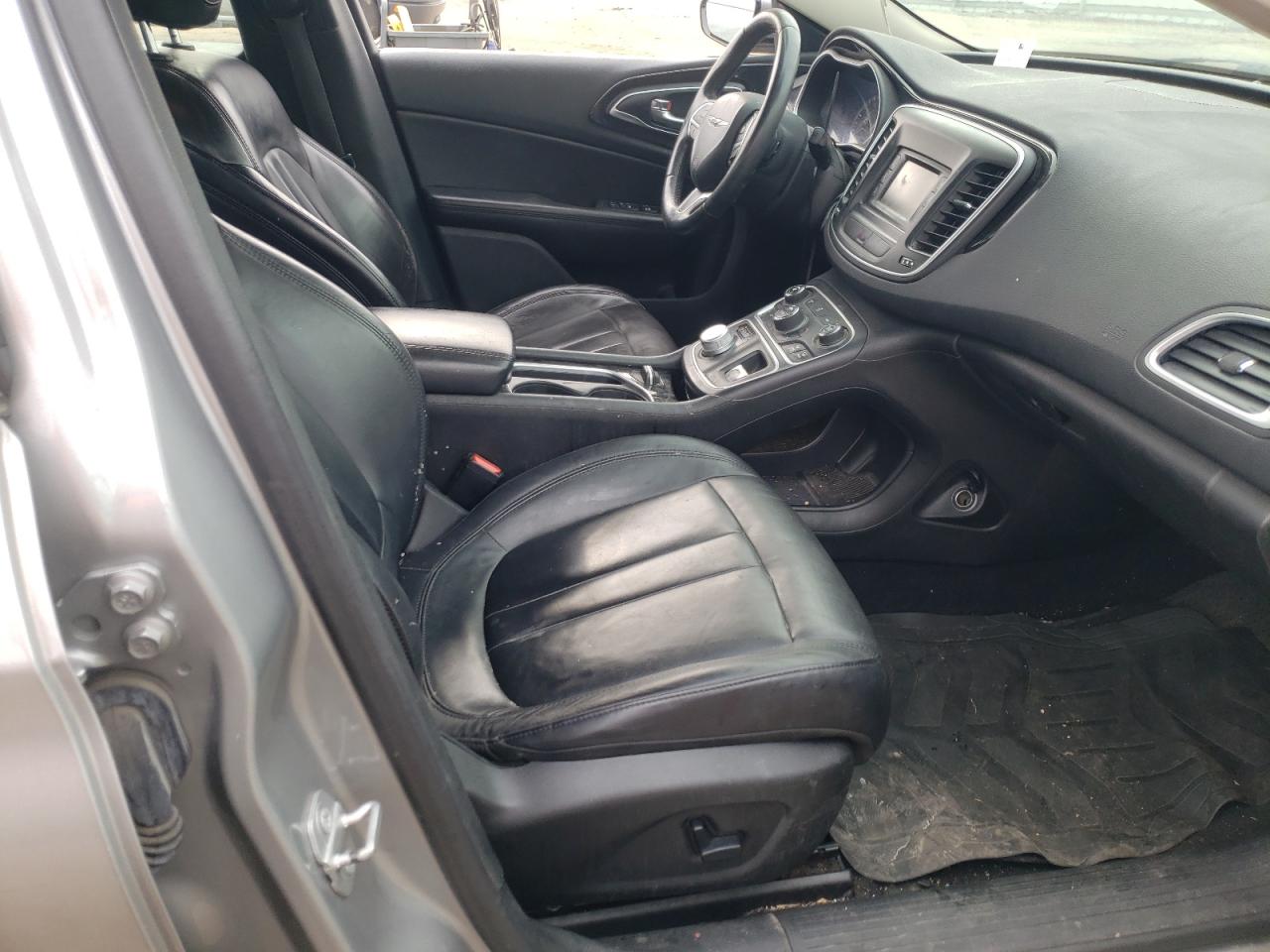 Photo 5 from auction – 2015 CHRYSLER 200 C with VIN 1C3CCCCBXFN575631