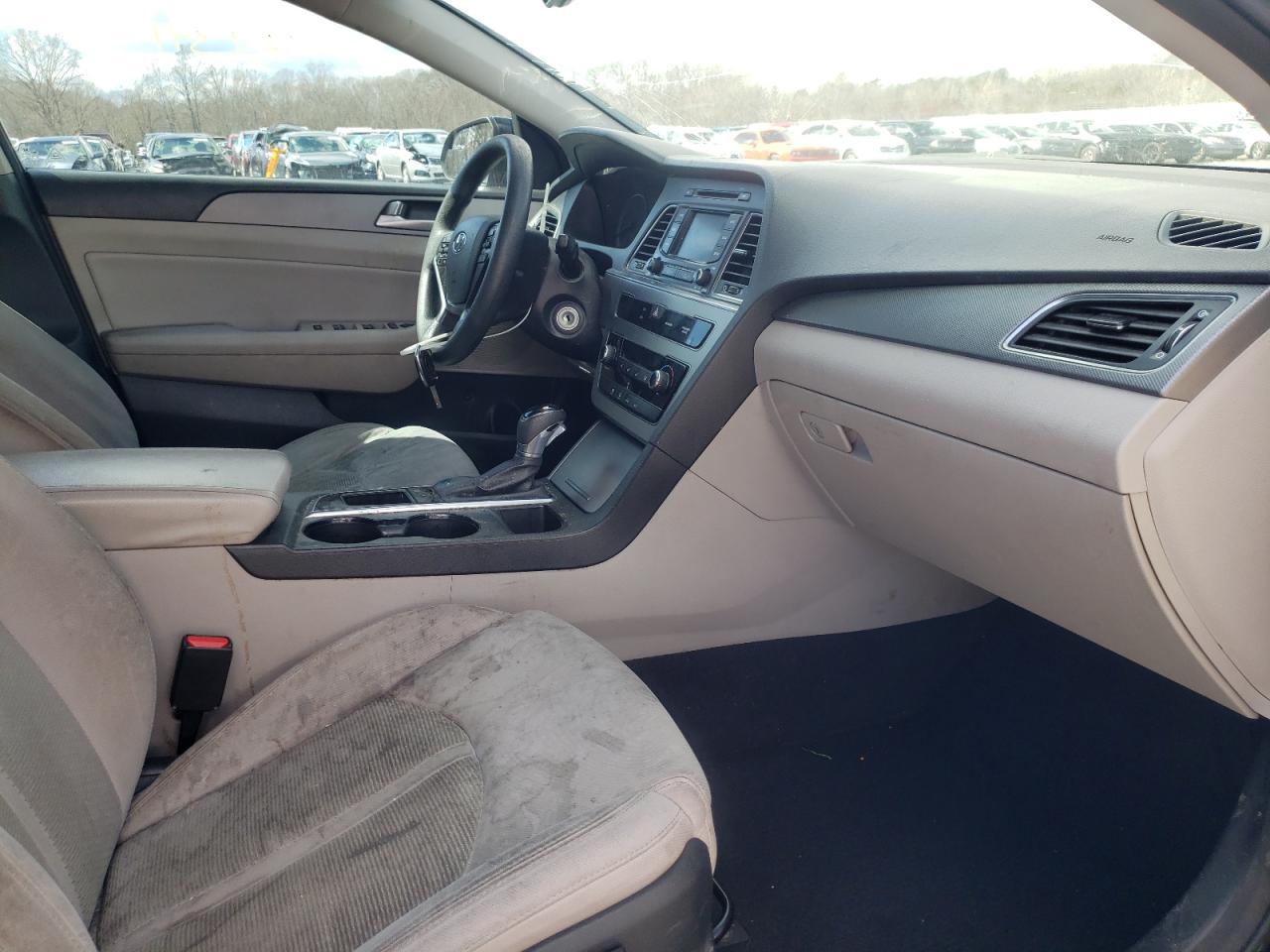 Photo 5 from auction – 2015 HYUNDAI SONATA SE with VIN 5NPE24AF2FH024984