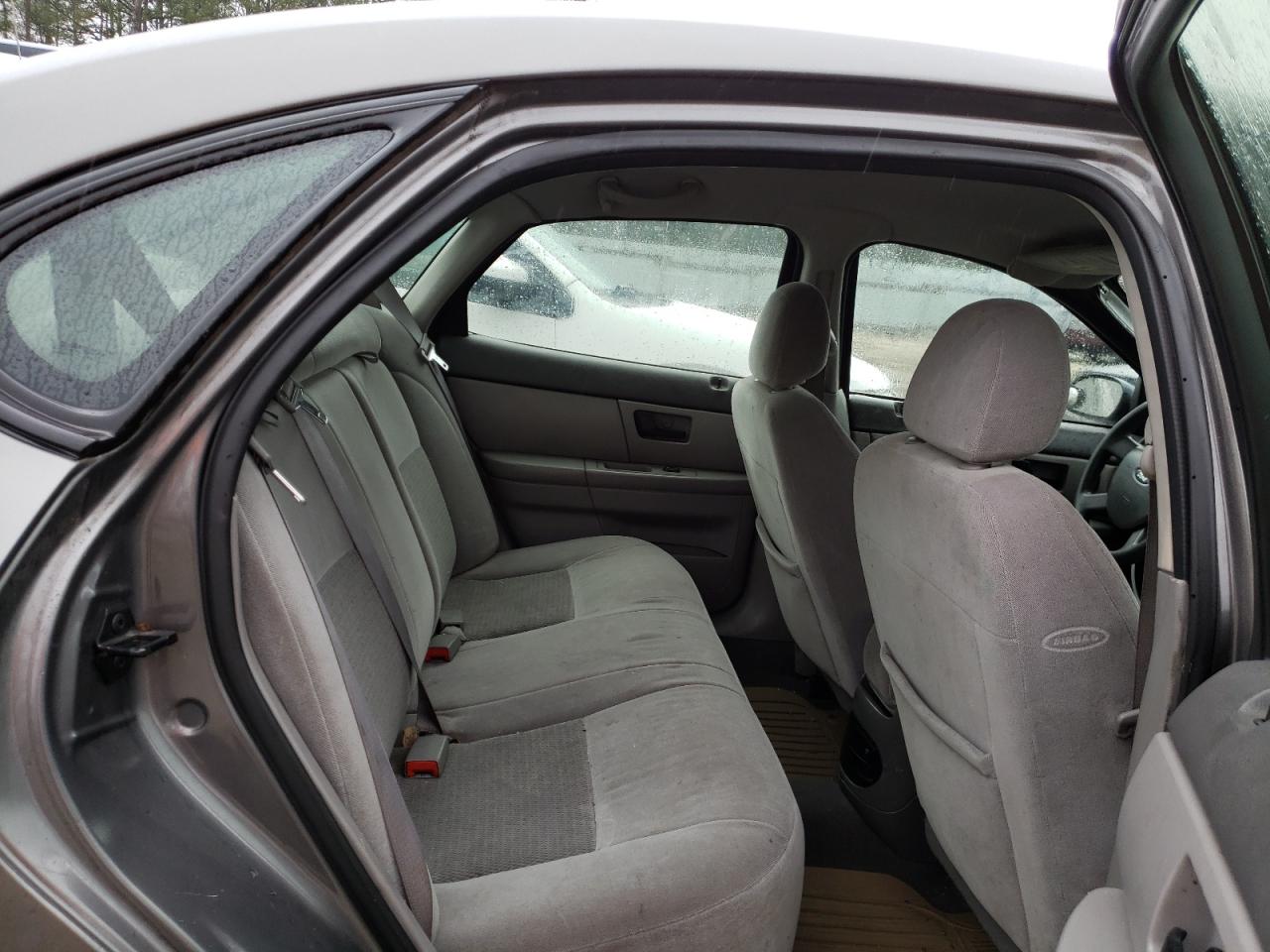 Photo 6 from auction – 2004 FORD TAURUS SE with VIN 1FAHP53U54A201862