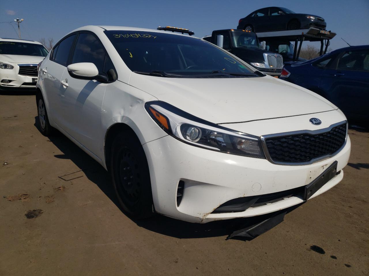 KIA FORTE LX 2018 with VIN 3KPFK4A71JE169637 - Photo from auction
