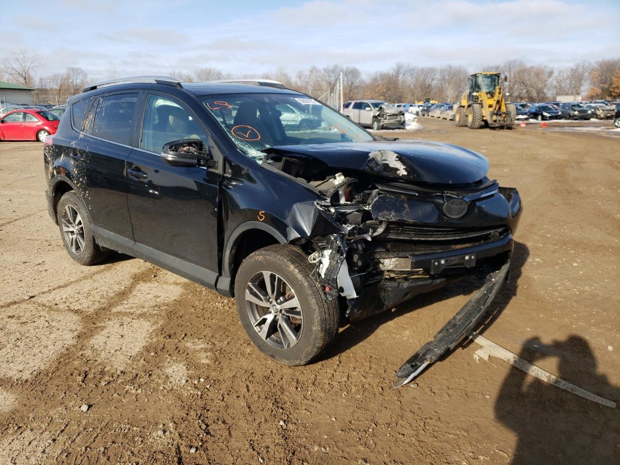 TOYOTA RAV4 XLE 2016 with VIN 2T3RFREV2GW438488 - Photo from auction