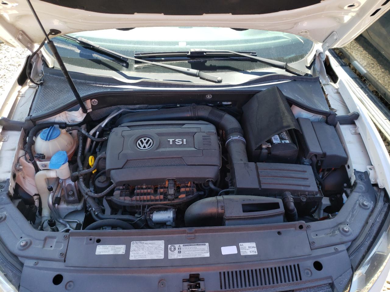 Photo 7 from auction – 2014 VOLKSWAGEN PASSAT SE with VIN 1VWBT7A37EC093880