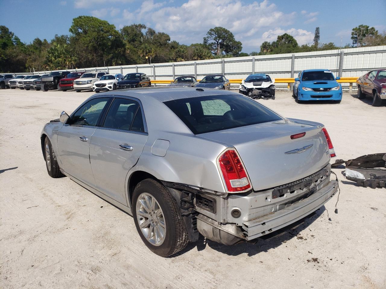 Photo 3 from auction – 2012 CHRYSLER 300 LIMITE with VIN 2C3CCACG8CH288700