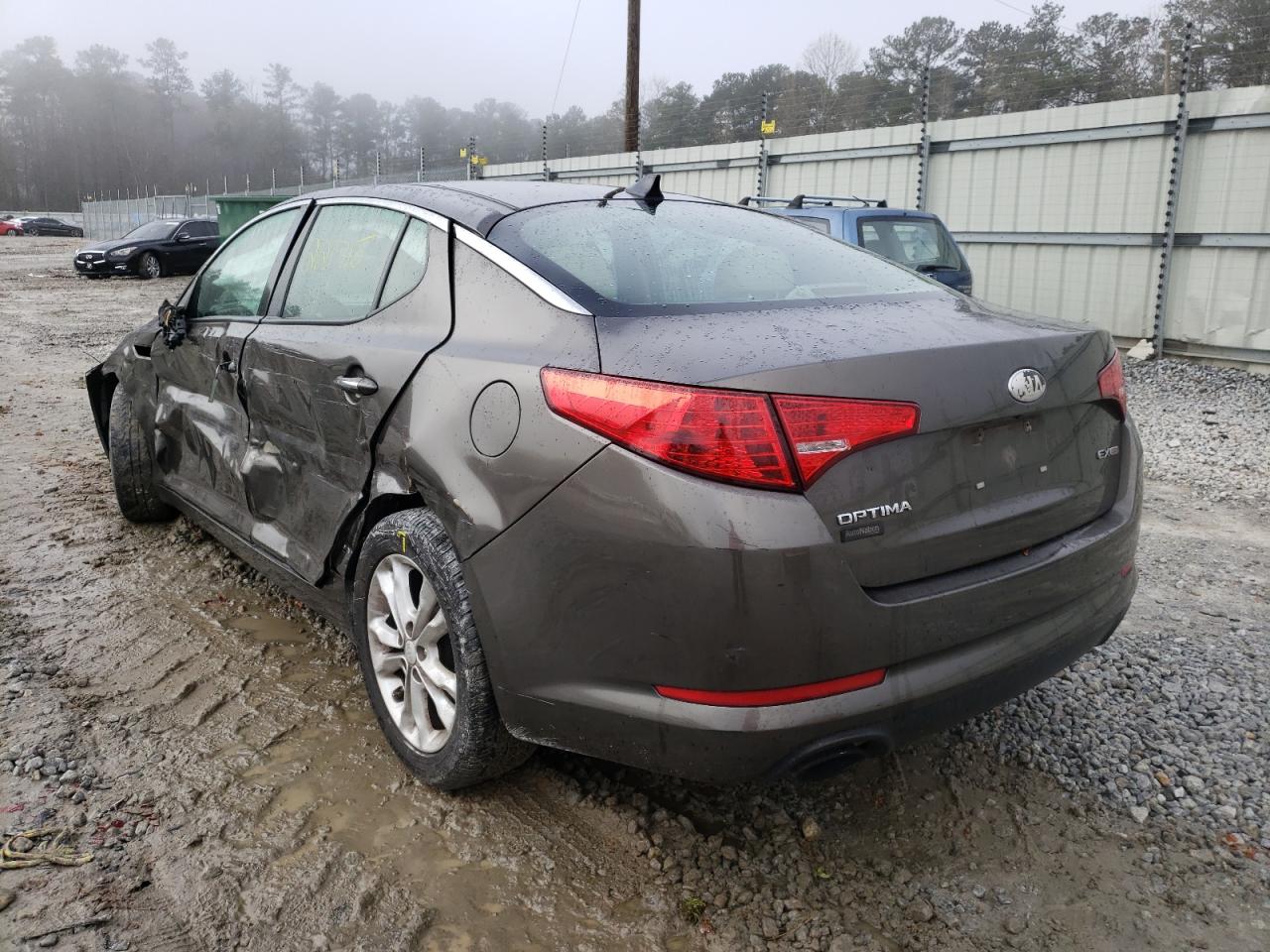 Photo 3 from auction – 2013 KIA OPTIMA with VIN 5XXGN4A75DG136860