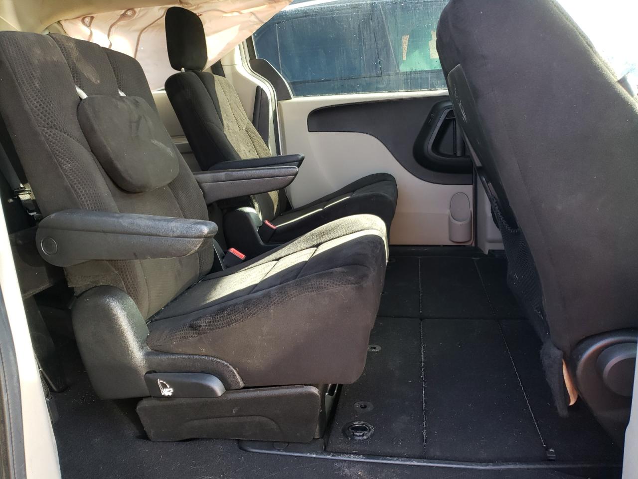 Photo 6 from auction – 2013 DODGE GRAND CARA with VIN 2C4RDGCG7DR550532