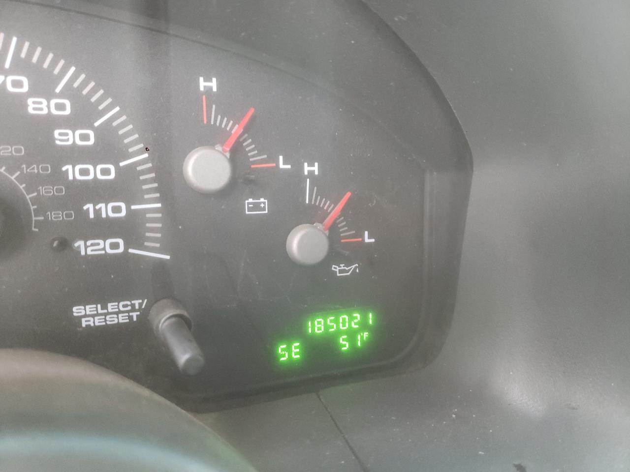 Photo 8 from auction – 2004 FORD EXPEDITION with VIN 1FMPU15L94LB27793