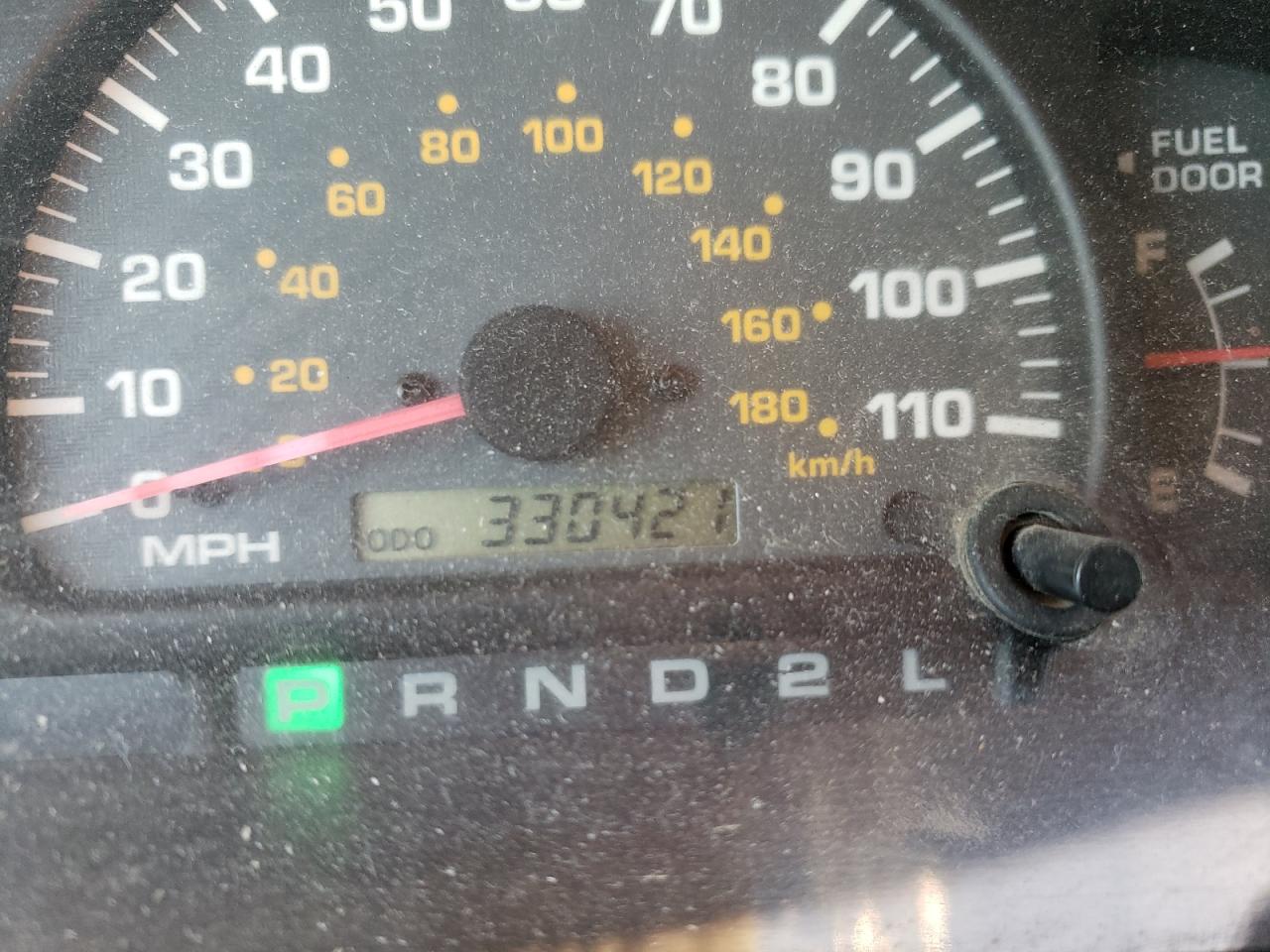Photo 18 from auction – 2000 TOYOTA 4RUNNER SR with VIN JT3GN86R6Y0173056